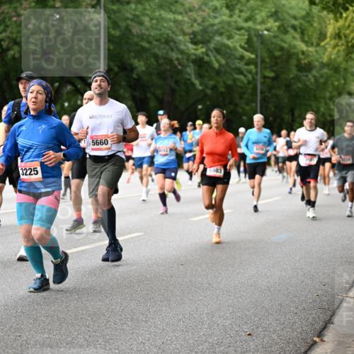 06.09.2026 - CURREX Alsterlauf Dr. Thomas Lammeyer http://msf.ph/oto/10115154 06.09.2026 09:09:53 Laufen 9, 3225, 5660, 5983, 4250, 4916 meine-sportfotos.de