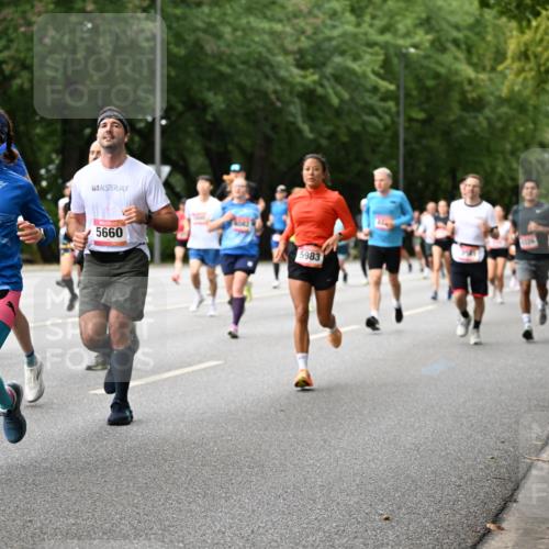 06.09.2026 - CURREX Alsterlauf Dr. Thomas Lammeyer http://msf.ph/oto/10115156 06.09.2026 09:09:53 Laufen 3225, 5660, 1930, 5983 meine-sportfotos.de