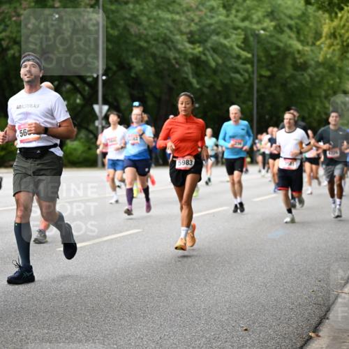06.09.2026 - CURREX Alsterlauf Dr. Thomas Lammeyer http://msf.ph/oto/10115158 06.09.2026 09:09:53 Laufen 25, 56, 4926, 5983, 4916 meine-sportfotos.de