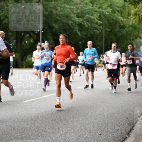 06.09.2026 - CURREX Alsterlauf Dr. Thomas Lammeyer http://msf.ph/oto/10115161 06.09.2026 09:09:54 Laufen 5660, 4082, 5983, 126, 4316 meine-sportfotos.de