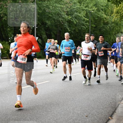 06.09.2026 - CURREX Alsterlauf Dr. Thomas Lammeyer http://msf.ph/oto/10115165 06.09.2026 09:09:55 Laufen 4267, 5983, 4021, 8230, 3591, 4326, 4316 meine-sportfotos.de
