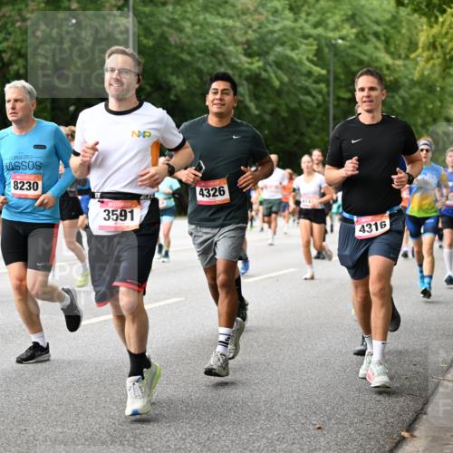 06.09.2026 - CURREX Alsterlauf Dr. Thomas Lammeyer http://msf.ph/oto/10115177 06.09.2026 09:09:56 Laufen 2239, 016, 8230, 3591, 4326, 4316 meine-sportfotos.de