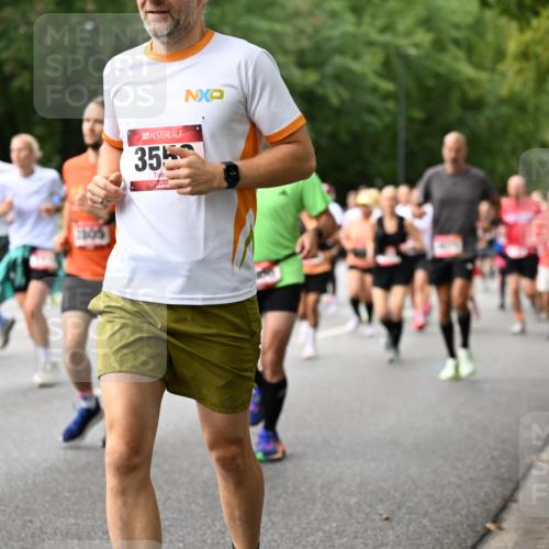 06.09.2026 - CURREX Alsterlauf Dr. Thomas Lammeyer http://msf.ph/oto/10115210 06.09.2026 09:10:01 Laufen 355 meine-sportfotos.de