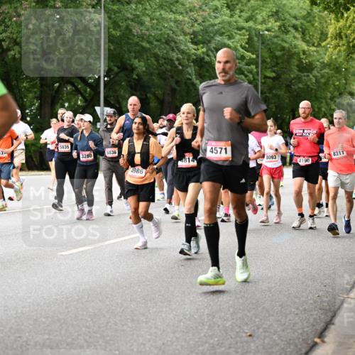 06.09.2026 - CURREX Alsterlauf Dr. Thomas Lammeyer http://msf.ph/oto/10115217 06.09.2026 09:10:02 Laufen 306, 5835, 813, 5836, 3280, 4571, 4814, 4986, 8093, 4190, 28311, 3292 meine-sportfotos.de
