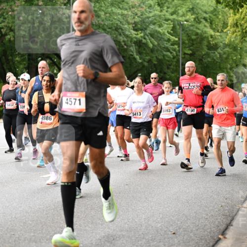 06.09.2026 - CURREX Alsterlauf Dr. Thomas Lammeyer http://msf.ph/oto/10115223 06.09.2026 09:10:03 Laufen 8131, 95, 583, 4571, 328, 541, 8093, 4190, 5413, 4986, 831, 3202 meine-sportfotos.de