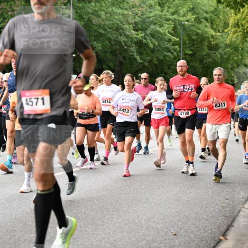 06.09.2026 - CURREX Alsterlauf Dr. Thomas Lammeyer http://msf.ph/oto/10115225 06.09.2026 09:10:03 Laufen 8131, 1953, 32, 4571, 4984, 8093, 5414, 5413, 8311, 4324, 292, 4190 meine-sportfotos.de
