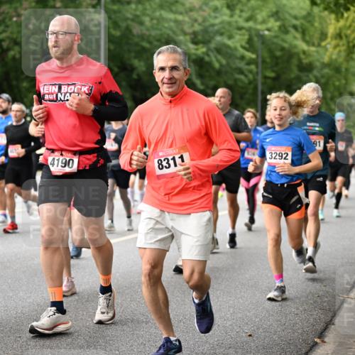 06.09.2026 - CURREX Alsterlauf Dr. Thomas Lammeyer http://msf.ph/oto/10115238 06.09.2026 09:10:05 Laufen 6275, 3, 4190, 8311, 3292, 91 meine-sportfotos.de