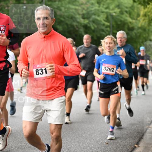 06.09.2026 - CURREX Alsterlauf Dr. Thomas Lammeyer http://msf.ph/oto/10115241 06.09.2026 09:10:06 Laufen 4190, 831, 3292 meine-sportfotos.de