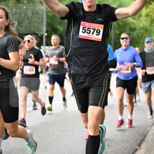 06.09.2026 - CURREX Alsterlauf Dr. Thomas Lammeyer http://msf.ph/oto/10115266 06.09.2026 09:10:09 Laufen 881, 5236, 4365, 5579, 5596, 5470 meine-sportfotos.de