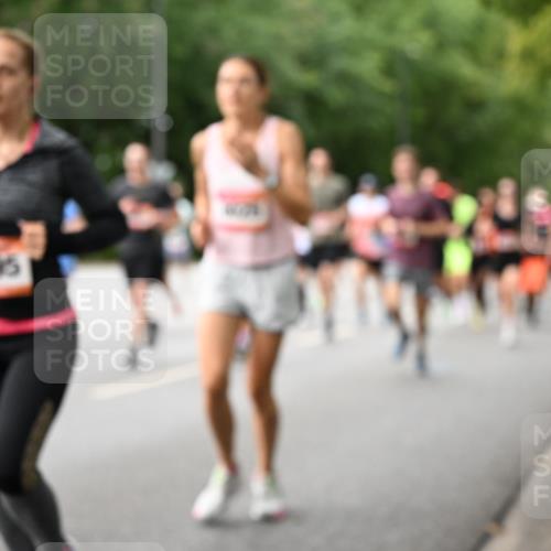 06.09.2026 - CURREX Alsterlauf Dr. Thomas Lammeyer http://msf.ph/oto/10115283 06.09.2026 09:10:12 Laufen 3795 meine-sportfotos.de