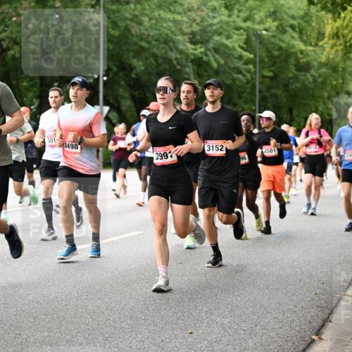 06.09.2026 - CURREX Alsterlauf Dr. Thomas Lammeyer http://msf.ph/oto/10115302 06.09.2026 09:10:15 Laufen 103, 501, 3498, 3997, 3152, 4501, 96, 2405 meine-sportfotos.de