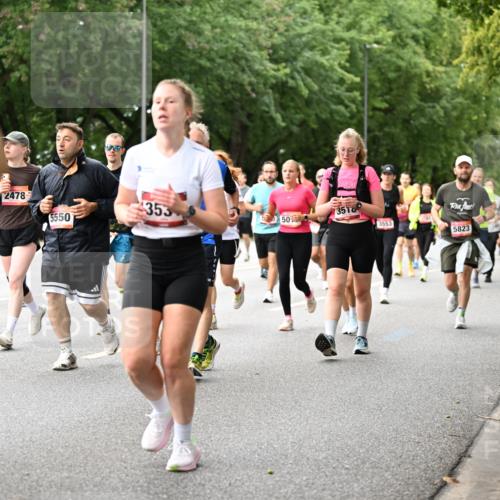 06.09.2026 - CURREX Alsterlauf Dr. Thomas Lammeyer http://msf.ph/oto/10115325 06.09.2026 09:10:19 Laufen 2478, 5550, 353, 351, 150, 3553, 5823 meine-sportfotos.de