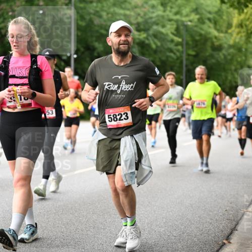 06.09.2026 - CURREX Alsterlauf Dr. Thomas Lammeyer http://msf.ph/oto/10115347 06.09.2026 09:10:22 Laufen 77, 53, 5823, 8336, 1676 meine-sportfotos.de