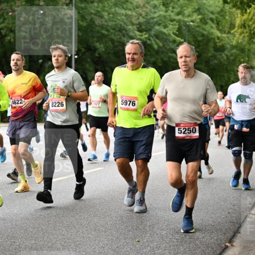 06.09.2026 - CURREX Alsterlauf Dr. Thomas Lammeyer http://msf.ph/oto/10115358 06.09.2026 09:10:24 Laufen 5782, 10, 4622, 8226, 2927, 5976, 5250 meine-sportfotos.de