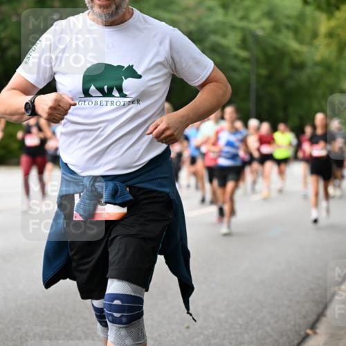 06.09.2026 - CURREX Alsterlauf Dr. Thomas Lammeyer http://msf.ph/oto/10115377 06.09.2026 09:10:27 Laufen  meine-sportfotos.de