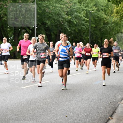 06.09.2026 - CURREX Alsterlauf Dr. Thomas Lammeyer http://msf.ph/oto/10115382 06.09.2026 09:10:27 Laufen 8, 4091, 3217, 2188, 65, 2908, 6163, 4691, 7, 239, 604, 2966, 5110 meine-sportfotos.de
