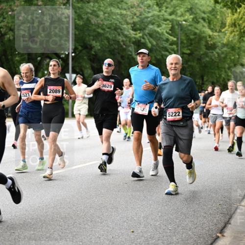 06.09.2026 - CURREX Alsterlauf Dr. Thomas Lammeyer http://msf.ph/oto/10115437 06.09.2026 09:10:35 Laufen 5849, 2516, 2089, 2523, 3629, 5222 meine-sportfotos.de