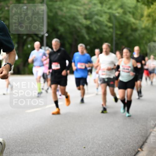 06.09.2026 - CURREX Alsterlauf Dr. Thomas Lammeyer http://msf.ph/oto/10115450 06.09.2026 09:10:36 Laufen 5222 meine-sportfotos.de