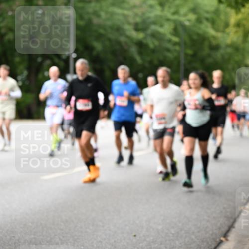 06.09.2026 - CURREX Alsterlauf Dr. Thomas Lammeyer http://msf.ph/oto/10115451 06.09.2026 09:10:37 Laufen  meine-sportfotos.de