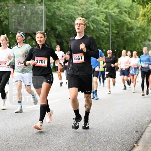 06.09.2026 - CURREX Alsterlauf Dr. Thomas Lammeyer http://msf.ph/oto/10115470 06.09.2026 09:10:39 Laufen 5382, 5381, 3701, 3661, 223 meine-sportfotos.de