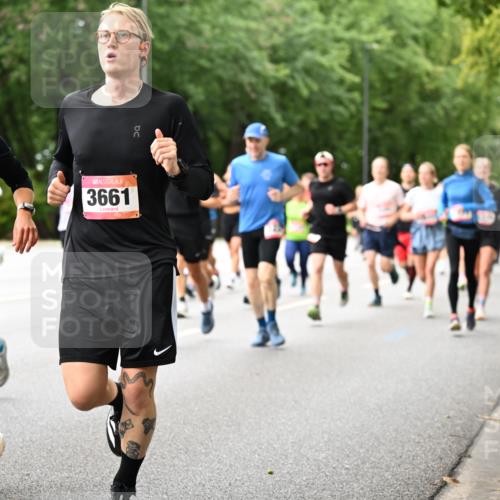 06.09.2026 - CURREX Alsterlauf Dr. Thomas Lammeyer http://msf.ph/oto/10115475 06.09.2026 09:10:40 Laufen 3701, 3661 meine-sportfotos.de