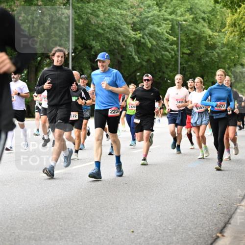 06.09.2026 - CURREX Alsterlauf Dr. Thomas Lammeyer http://msf.ph/oto/10115477 06.09.2026 09:10:40 Laufen 3661, 85, 3120, 223, 572, 6455, 5353, 877, 3085 meine-sportfotos.de