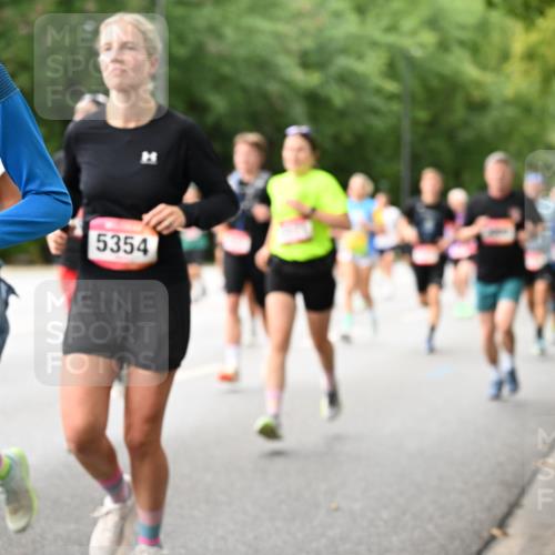 06.09.2026 - CURREX Alsterlauf Dr. Thomas Lammeyer http://msf.ph/oto/10115503 06.09.2026 09:10:43 Laufen 873, 5354 meine-sportfotos.de