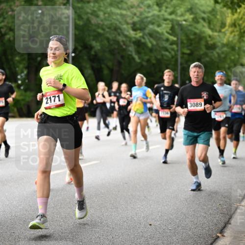 06.09.2026 - CURREX Alsterlauf Dr. Thomas Lammeyer http://msf.ph/oto/10115508 06.09.2026 09:10:44 Laufen 316, 1175, 2171, 2236, 3089 meine-sportfotos.de