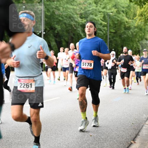 06.09.2026 - CURREX Alsterlauf Dr. Thomas Lammeyer http://msf.ph/oto/10115525 06.09.2026 09:10:47 Laufen 39, 2261, 5178, 6464, 4126 meine-sportfotos.de