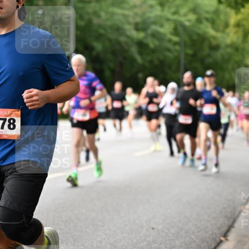 06.09.2026 - CURREX Alsterlauf Dr. Thomas Lammeyer http://msf.ph/oto/10115533 06.09.2026 09:10:48 Laufen 5178 meine-sportfotos.de