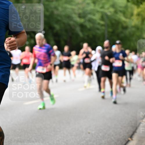 06.09.2026 - CURREX Alsterlauf Dr. Thomas Lammeyer http://msf.ph/oto/10115534 06.09.2026 09:10:48 Laufen 5178 meine-sportfotos.de