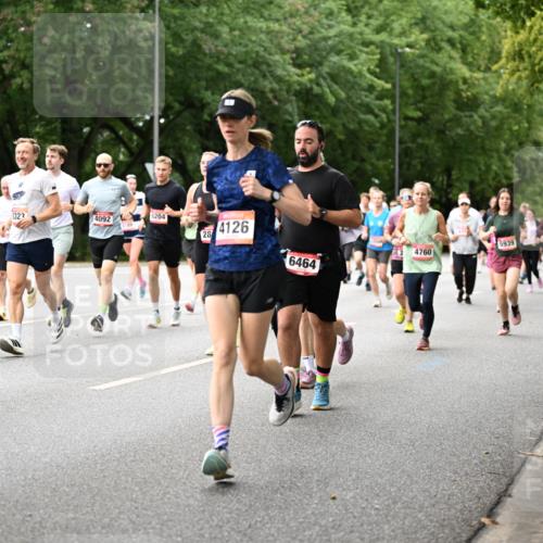06.09.2026 - CURREX Alsterlauf Dr. Thomas Lammeyer http://msf.ph/oto/10115544 06.09.2026 09:10:49 Laufen 568, 341, 1323, 4092, 6204, 28, 4126, 5939, 4760, 6464 meine-sportfotos.de