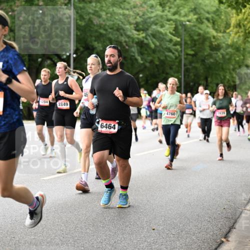 06.09.2026 - CURREX Alsterlauf Dr. Thomas Lammeyer http://msf.ph/oto/10115549 06.09.2026 09:10:50 Laufen 46, 4126, 5204, 2849, 6464, 4760, 6939 meine-sportfotos.de
