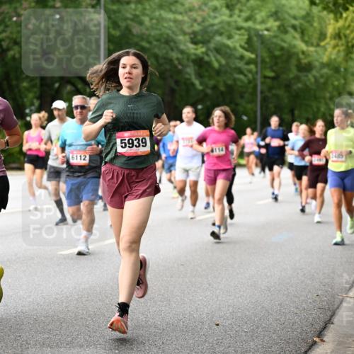 06.09.2026 - CURREX Alsterlauf Dr. Thomas Lammeyer http://msf.ph/oto/10115569 06.09.2026 09:10:53 Laufen 2311, 6112, 5939 meine-sportfotos.de