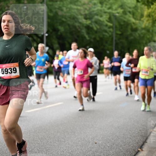 06.09.2026 - CURREX Alsterlauf Dr. Thomas Lammeyer http://msf.ph/oto/10115573 06.09.2026 09:10:53 Laufen 5939 meine-sportfotos.de