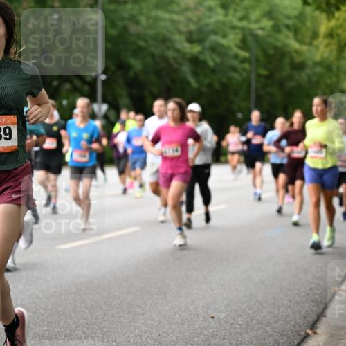 06.09.2026 - CURREX Alsterlauf Dr. Thomas Lammeyer http://msf.ph/oto/10115574 06.09.2026 09:10:54 Laufen 5939 meine-sportfotos.de