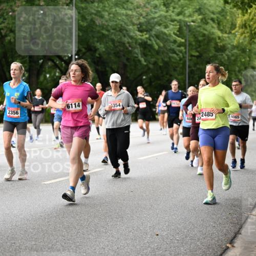 06.09.2026 - CURREX Alsterlauf Dr. Thomas Lammeyer http://msf.ph/oto/10115578 06.09.2026 09:10:54 Laufen 2355, 2356, 6114, 354, 563, 600, 24, 2485, 6065 meine-sportfotos.de
