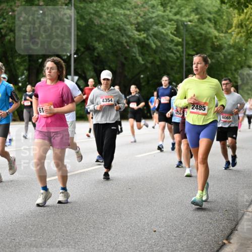 06.09.2026 - CURREX Alsterlauf Dr. Thomas Lammeyer http://msf.ph/oto/10115580 06.09.2026 09:10:55 Laufen 3554, 2356, 4354, 61, 606, 7, 2485, 6065 meine-sportfotos.de