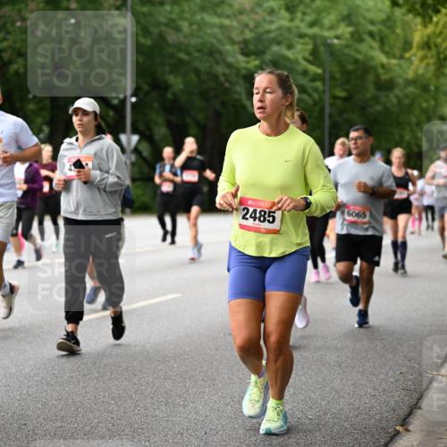 06.09.2026 - CURREX Alsterlauf Dr. Thomas Lammeyer http://msf.ph/oto/10115585 06.09.2026 09:10:56 Laufen 2733, 2485, 6065 meine-sportfotos.de