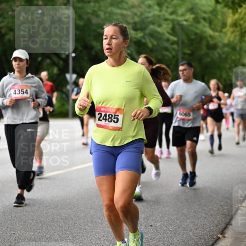 06.09.2026 - CURREX Alsterlauf Dr. Thomas Lammeyer http://msf.ph/oto/10115589 06.09.2026 09:10:56 Laufen 2732, 4354, 2485, 6065 meine-sportfotos.de