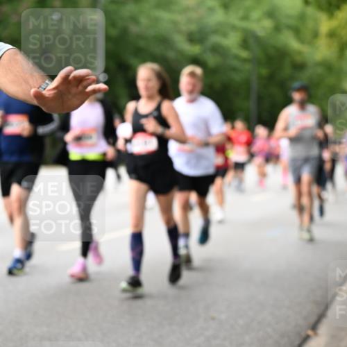 06.09.2026 - CURREX Alsterlauf Dr. Thomas Lammeyer http://msf.ph/oto/10115610 06.09.2026 09:10:59 Laufen  meine-sportfotos.de