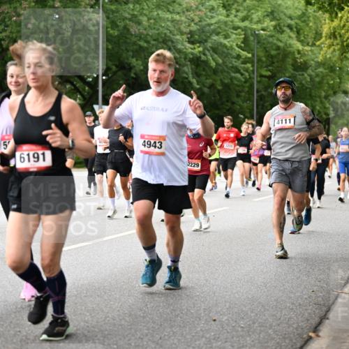 06.09.2026 - CURREX Alsterlauf Dr. Thomas Lammeyer http://msf.ph/oto/10115613 06.09.2026 09:10:59 Laufen 5632, 5, 40, 6191, 4943, 2229, 3205, 14111, 3231, 3852 meine-sportfotos.de