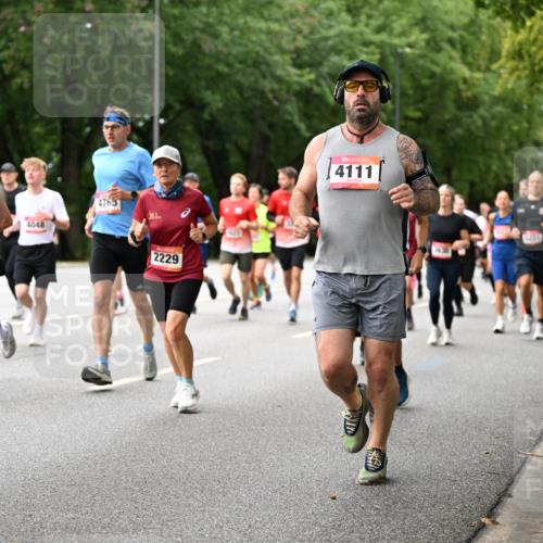 06.09.2026 - CURREX Alsterlauf Dr. Thomas Lammeyer http://msf.ph/oto/10115625 06.09.2026 09:11:01 Laufen 4048, 4765, 2229, 4111 meine-sportfotos.de