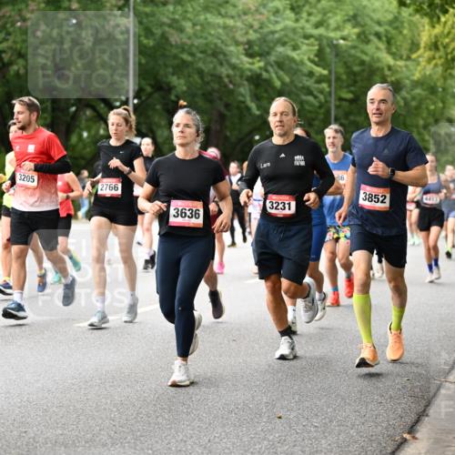 06.09.2026 - CURREX Alsterlauf Dr. Thomas Lammeyer http://msf.ph/oto/10115642 06.09.2026 09:11:03 Laufen 3205, 40, 4623, 2766, 86, 3852, 4413, 3636, 3231 meine-sportfotos.de