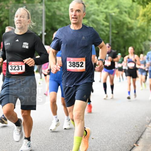 06.09.2026 - CURREX Alsterlauf Dr. Thomas Lammeyer http://msf.ph/oto/10115649 06.09.2026 09:11:04 Laufen 3852, 3231 meine-sportfotos.de