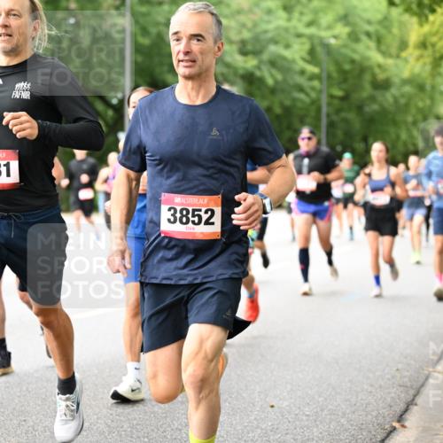 06.09.2026 - CURREX Alsterlauf Dr. Thomas Lammeyer http://msf.ph/oto/10115650 06.09.2026 09:11:04 Laufen 3231, 3852 meine-sportfotos.de