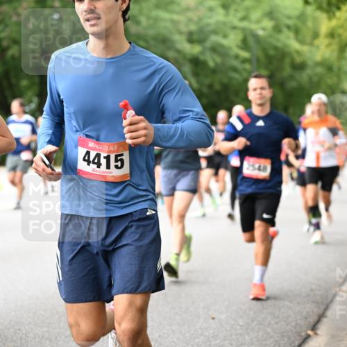 06.09.2026 - CURREX Alsterlauf Dr. Thomas Lammeyer http://msf.ph/oto/10115671 06.09.2026 09:11:08 Laufen 413, 4415, 2548 meine-sportfotos.de