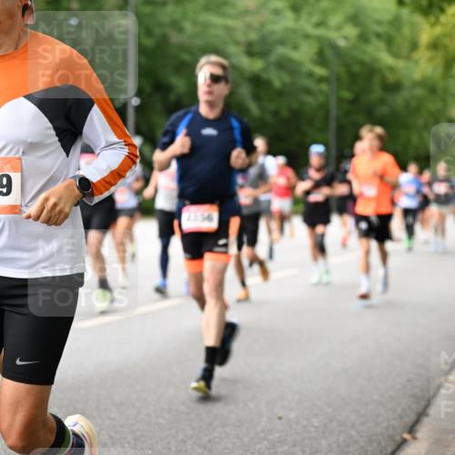 06.09.2026 - CURREX Alsterlauf Dr. Thomas Lammeyer http://msf.ph/oto/10115689 06.09.2026 09:11:11 Laufen 8179, 4356 meine-sportfotos.de
