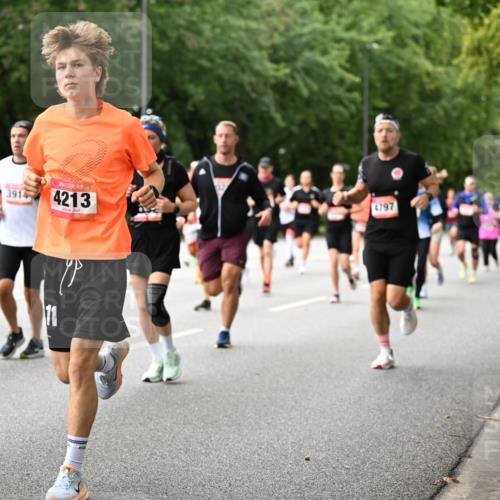 06.09.2026 - CURREX Alsterlauf Dr. Thomas Lammeyer http://msf.ph/oto/10115707 06.09.2026 09:11:14 Laufen 6301, 3914, 4213, 4797, 11 meine-sportfotos.de