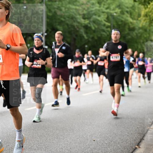 06.09.2026 - CURREX Alsterlauf Dr. Thomas Lammeyer http://msf.ph/oto/10115708 06.09.2026 09:11:14 Laufen 4213, 4797, 17 meine-sportfotos.de